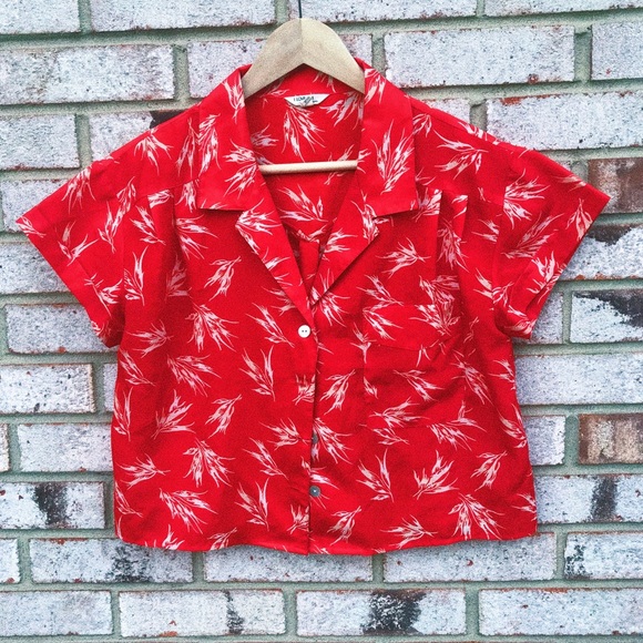 Forever 21 Tops - Vintage Inspired Vacation Top 🕶